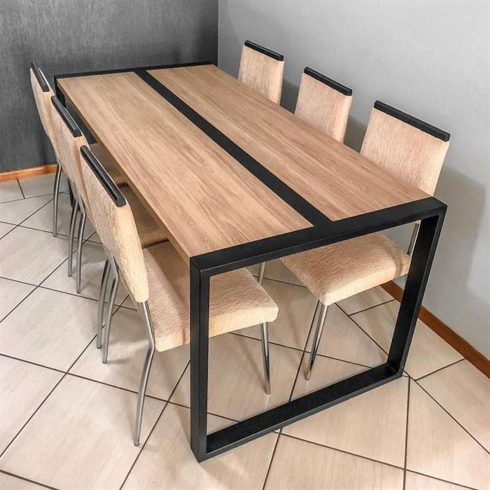 Mesa em ferro